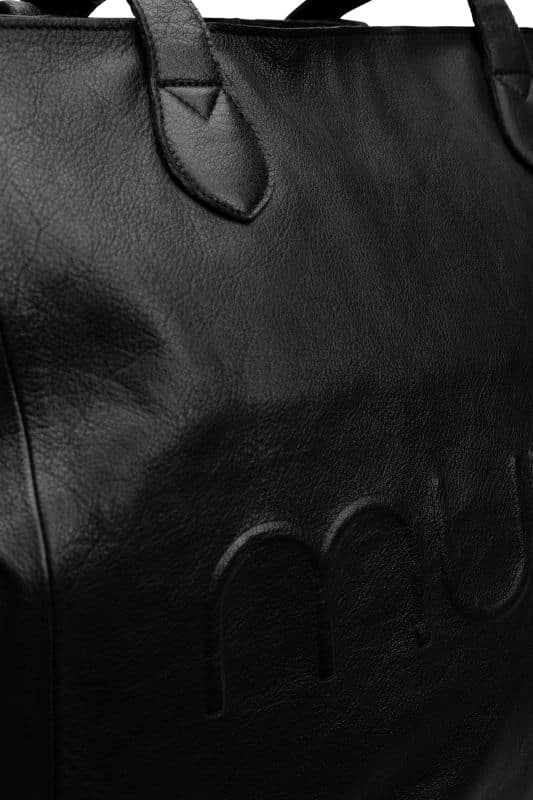 Laura - Weekend Bag von Muud schwarz Detail