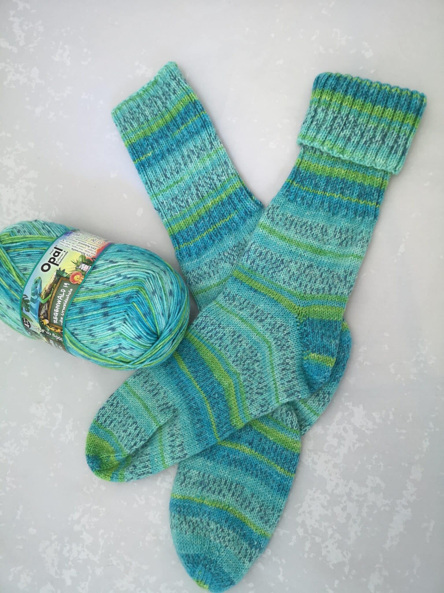 KundInnenprojekt Socken aus Opal Regenwald